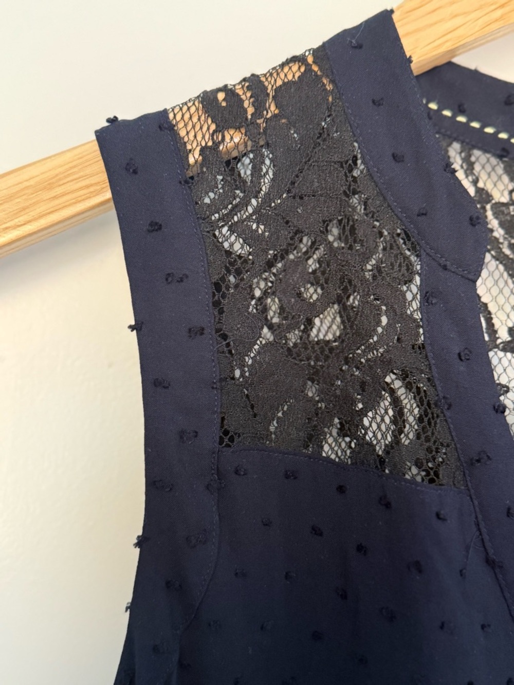 Deme & Esyllte (Anthropologie) Navy Black Lace Sleeveless Button-Front Blouse